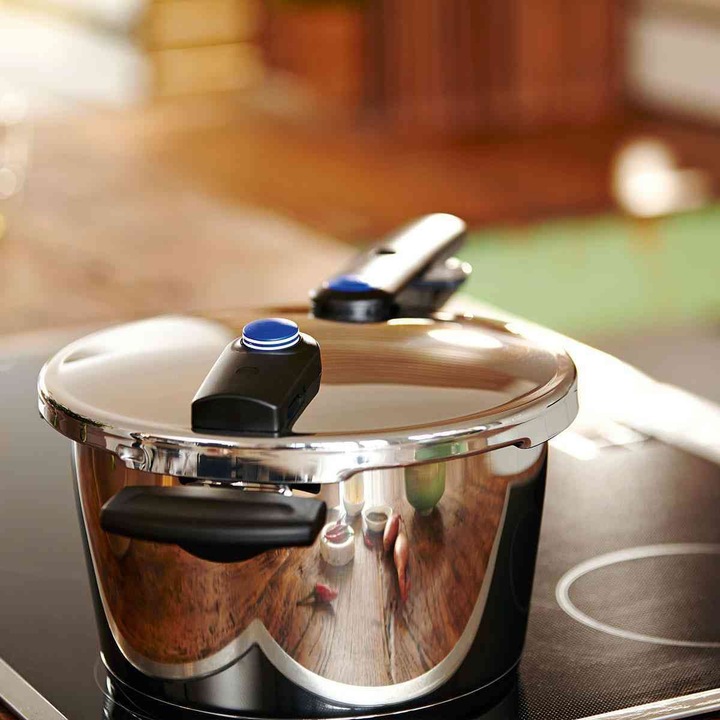 Produktbild Fissler 600-700-08-000/0 Schnellkochtopf, Edelstahl (26 cm, Dampfkochtopf, Edelstahl)