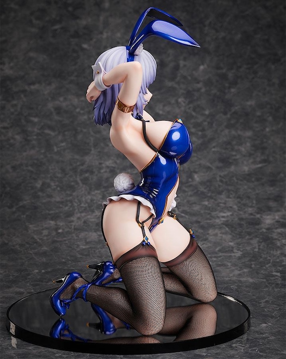 Produktbild Binding Original Character statuette 1/4 Mio Blue Bunny Ver. 31 cm