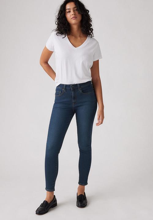 Actual product image Levis Women's Jeans (W28/L32)