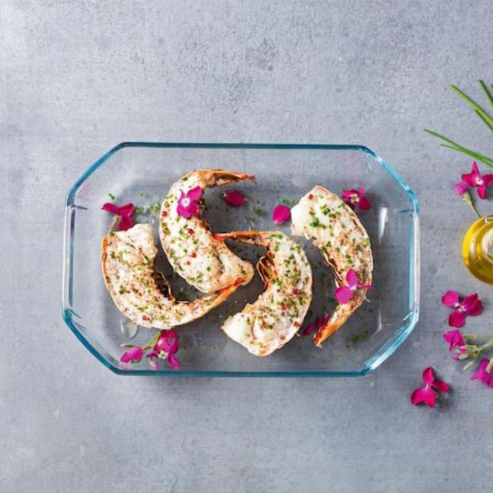 Actual product image Pyrex 3.2 litre casserole dish