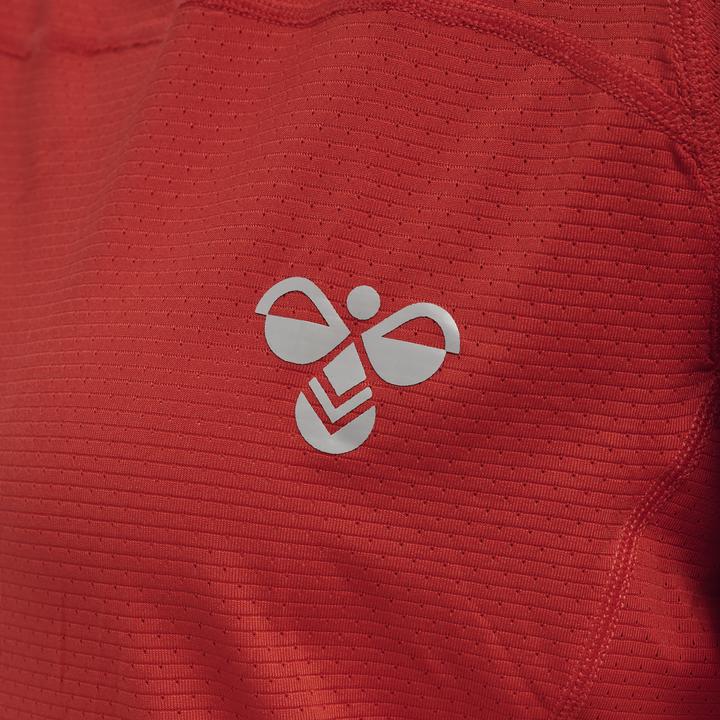 Actual product image hummel Gg12 Training Tee L/S Woman (XS)
