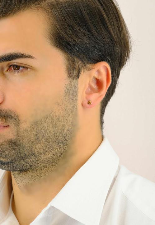 Actual product image Muau Single ear stud (750/18 K Gold)