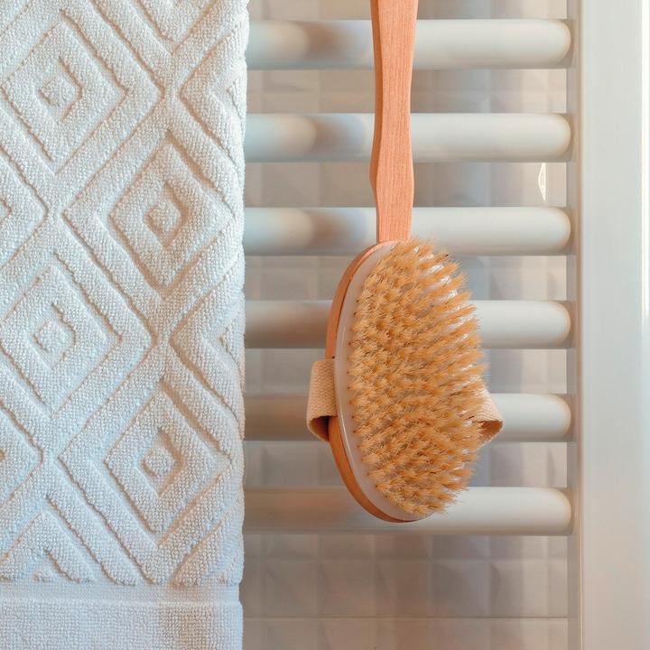 Actual product image Angela Bruderer Bath brush with long handle