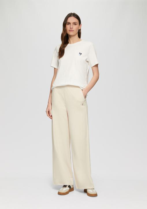 Actual product image S.Oliver Hose Weiche Jerseyhose im Relaxed Fit mit Herz-Stickerei (48)