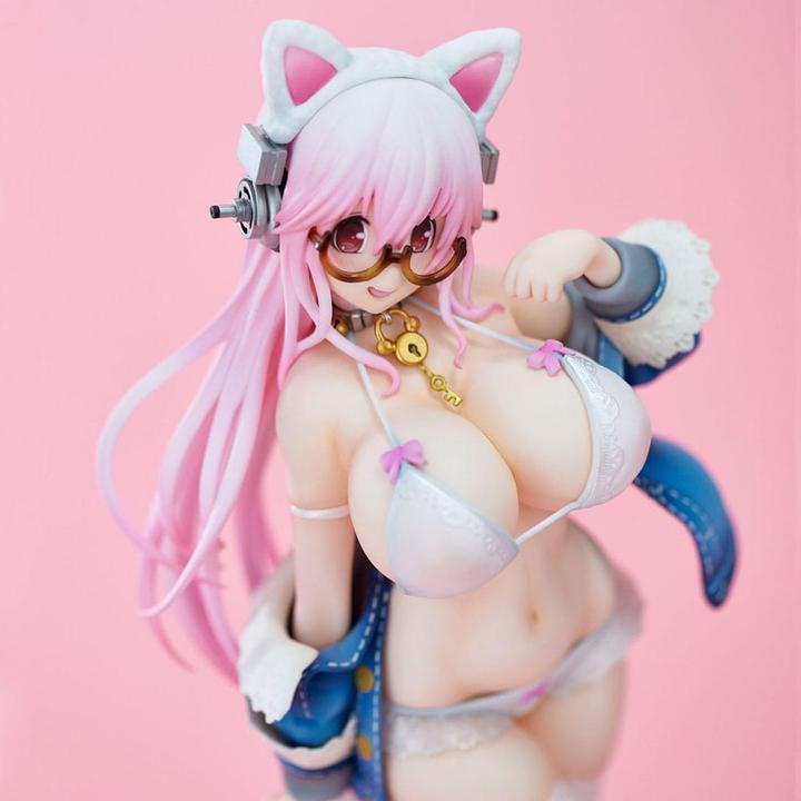 Actual product image Union Creative Super Sonico PVC Statue Super Sonico White Cat Ver. 27 cm