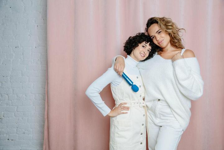 Actual product image Le Wand Wall Massager