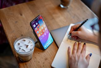 Actual product image Newell Powerbank MS-10000 MagSafe 10000 mAh PD 20 W - grey (10000 mAh, 20 W, 37 Wh)