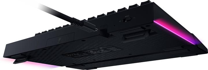 Actual product image Razer BlackWidow V4 Pro (US, Cable, Wireless)