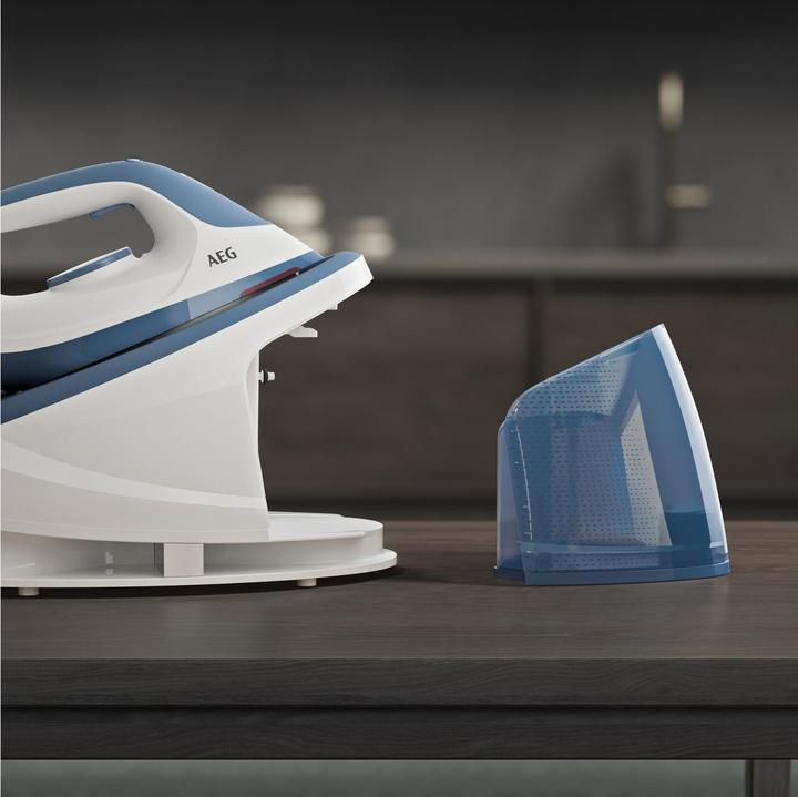 Immagine prodotto AEG Stazione da stiro a vapore ST5-1-2DB Gentle 5000 (2400 W, 200 g/min)