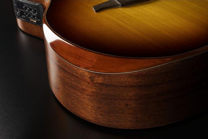 Actual product image Lâg Guitars Tramontane T118ABCE-BRS brown shadow (Western guitar, Back and sides: Khaya Mahogany, Bridge: Brownwood, Fingerboard: Brownwood, Neck: Mahogany, Saddle: Compensated Black Graphite, Top: solid cedar)