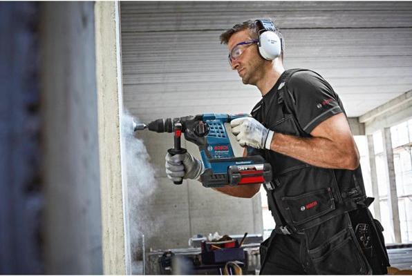 Produktbild Bosch Professional GBH 36 V-LI Plus, 2 x 4.0Ah Akkus