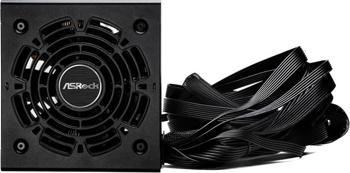 Productafbeelding AsRock Challenger CL-750G 750W 80+ Gold PSU (750 W)