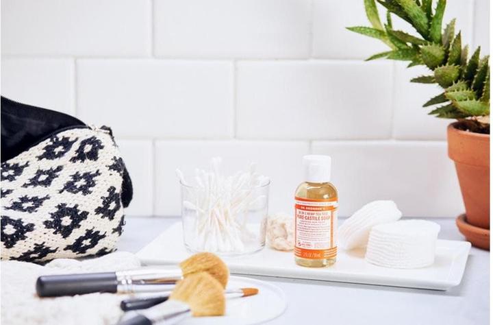 Actual product image Dr. Bronner's 18-IN-1 Tea tree (Liquid soap, 60 ml)