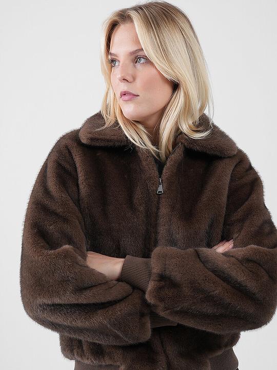 Actual product image Studio AR Selena (40)