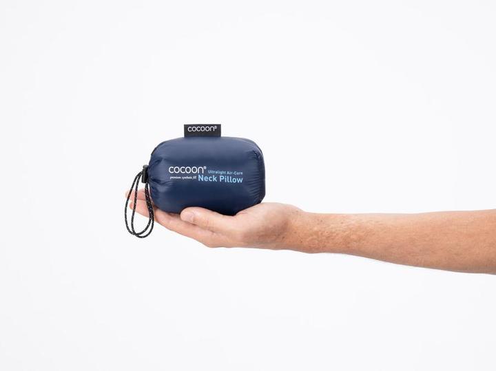 Produktbild Cocoon U Shaped Neck Pillow galaxy blue/ grey (Kopf- & Nackenkissen)