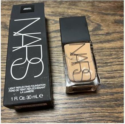 Produktbild NARS Cosmetics Light Reflecting Foundation (Barcelona)
