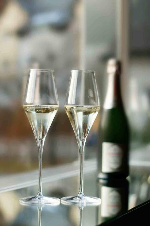 Produktbild Stölzle Wein- und Sektgläser Quatrophil (6 Gläser, Weissweingläser)
