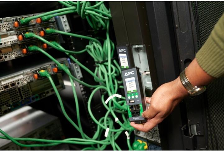 Actual product image APC APDU10350SM, Geändert, 0U, Einphasig, Senkrecht, Schwarz, LCD