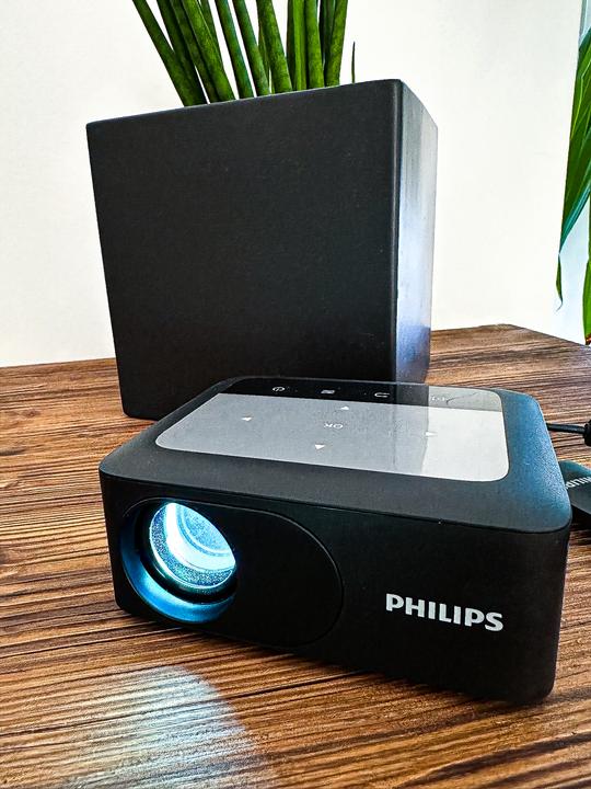 Actual product image Philips NEOPIX 110 video projector (HD, 100 lm, 1.47:1)