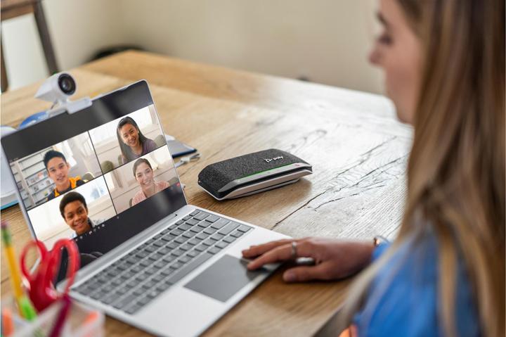 Produktbild Poly HP Haut-parleur USB-A Sync 20, PC, Argent, 0,715 m, IP64, Windows 10, 100 - 7800 Hz