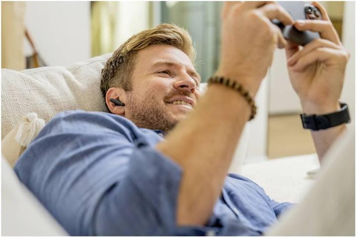 Produktbild Poly Voyager Free 60+ (Kabellos, USB-C, Microsoft Teams)