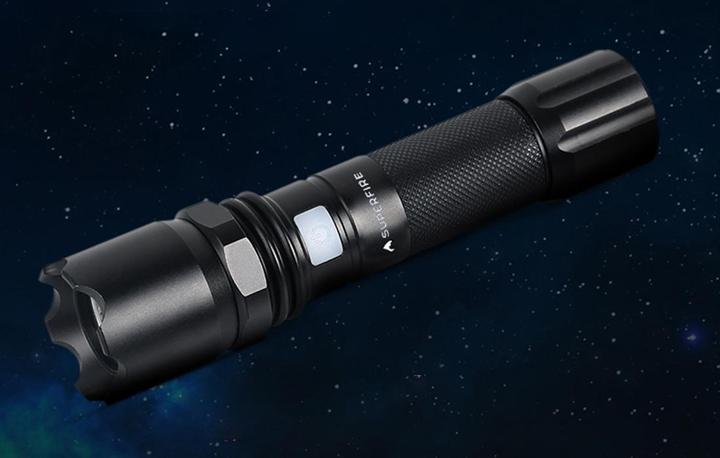 Produktbild Superfire Flashlight A10, 550lm, USB (15 cm, 550 lm)