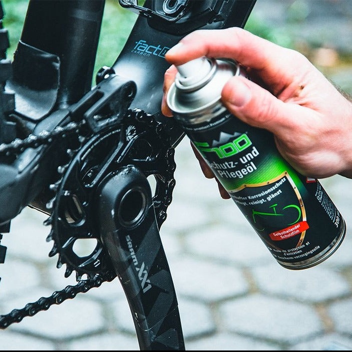 Actual product image F100 Bike care oil (300 ml, Care set)
