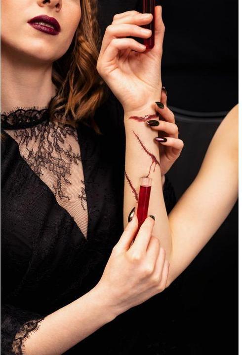 Produktbild Partydeco Tattoos Narben Mix