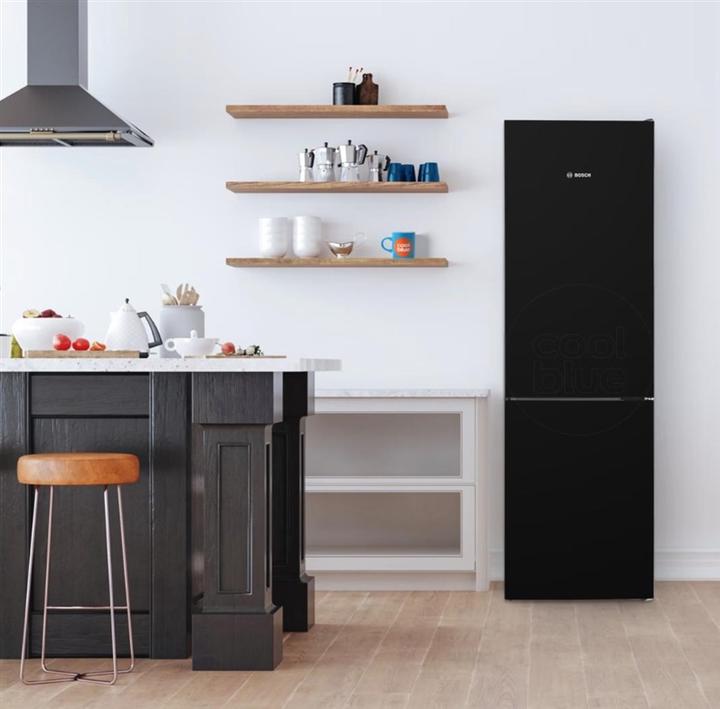 Produktbild Bosch Hausgeräte Serie 4 Freistehende KühlGefrierKombination186 x 60 cm, E (308 l)