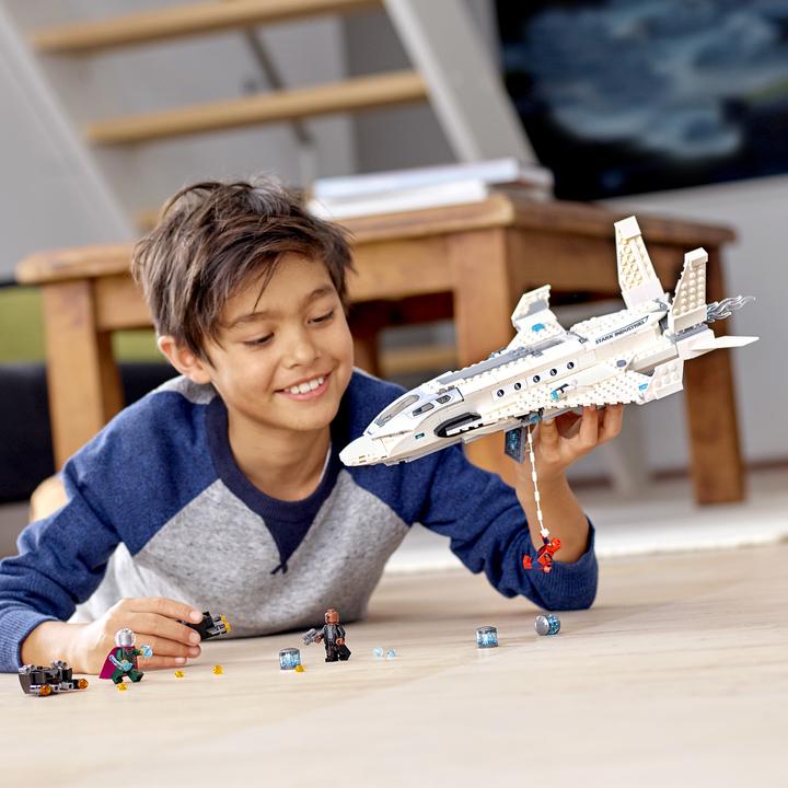 Actual product image LEGO Stark's jet and the drone attack (76130, LEGO Marvel)