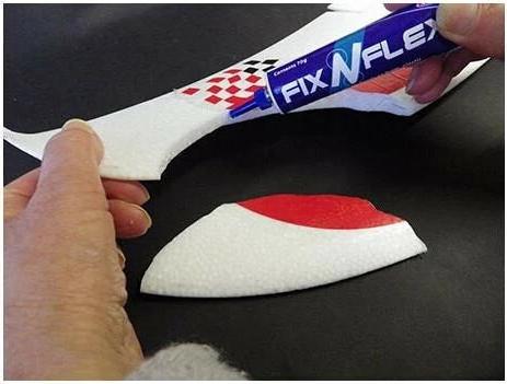 Produktbild Deluxe Materials FixnFlex 40ml (55 g, 40 ml)