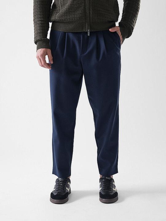 Actual product image AlphaTauri Pavo (32)