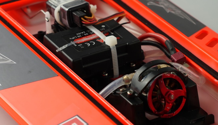 Image du produit Amewi F1 Mad Shark V2