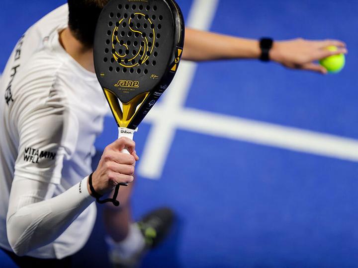 Produktbild Smartbox Sportlicher Spass bei 1 Stunde Padel mit 4 Personen bei Zürich (4 Pers.)