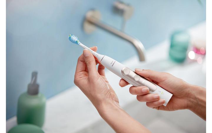 Immagine prodotto Philips Sonicare ExpertClean 7300 (Spazzolino sonico)