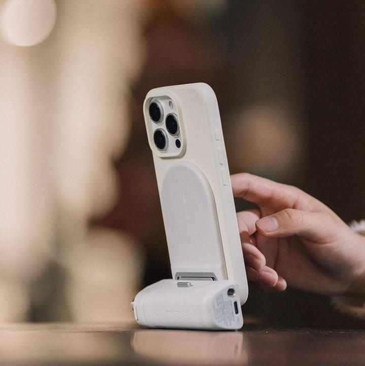 Actual product image Pgytech MagCam Phone Grip