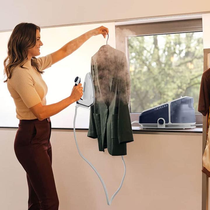 Actual product image Braun CareStyle 7 Pro IS7282 BL (2700 W, 600 g/min)