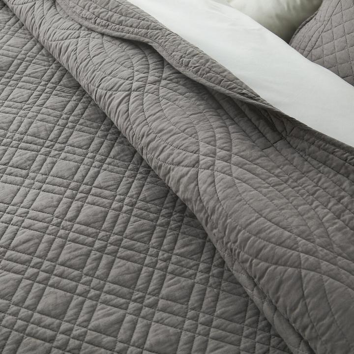 Actual product image La Redoute Interieurs Scenario Boutis (280 x 280 cm)