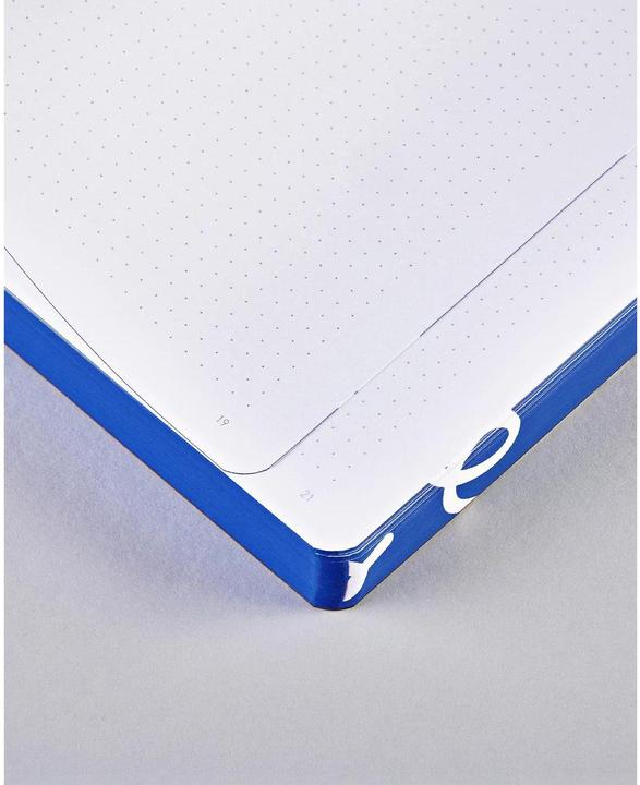 Actual product image Nuuna Graphic L, Silver Lining (22 x 16.5 cm, Dotted, Soft cover)