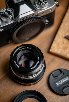 Productafbeelding Voigtländer Nokton D35mm / 1.2 zwart (Nikon Z, APS-C / DX)