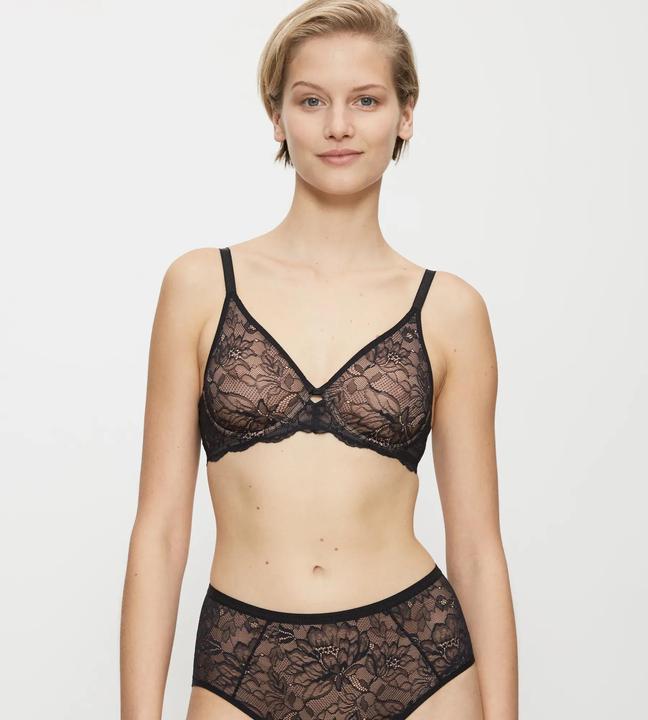 Actual product image Triumph Triangle bra "Amourette Charm W02" (95 E, Single pack)
