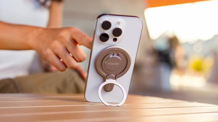 Actual product image Insta360 Flow 2 Pro Standard Bundle (Smartphone, 0.30 kg)