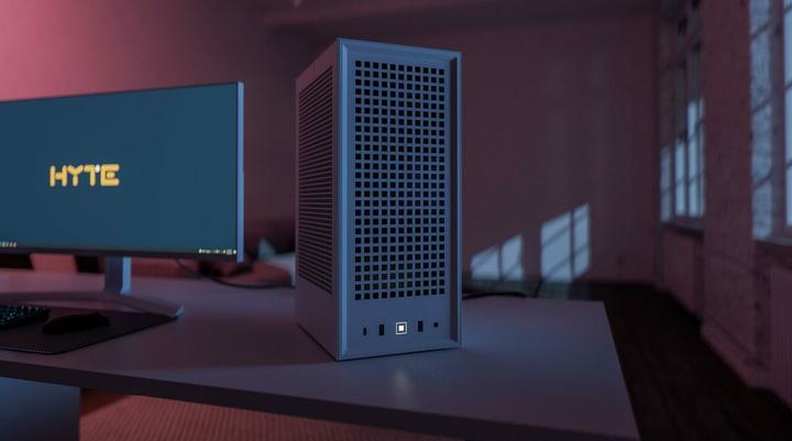 Actual product image Hyte Revolt 3 (ITX)