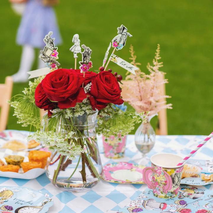 Actual product image TALKING TABLES Tischdecke Alice im Wunderland