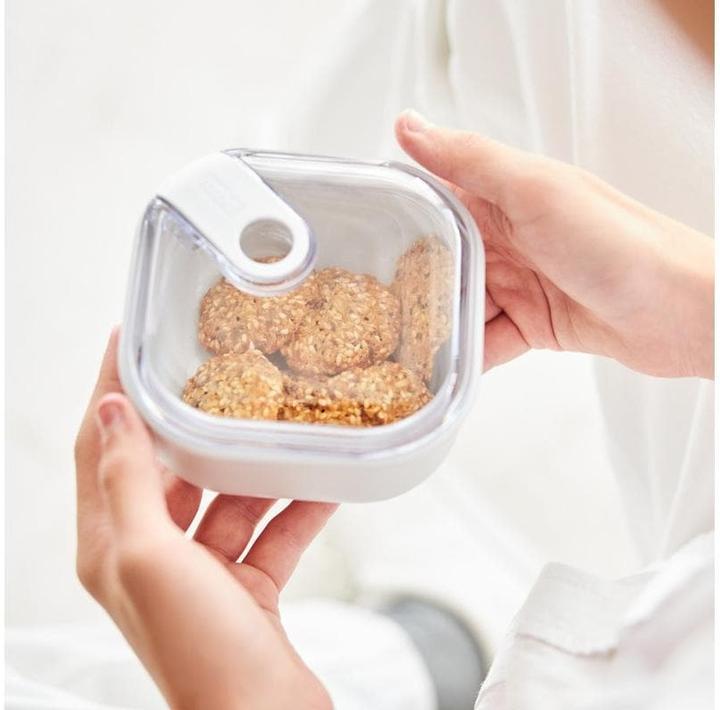 Actual product image Rotho Fresh can Ela square 0,425l ro (0.43 l)