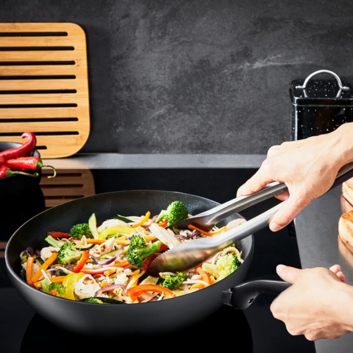 Produktbild Tefal Titanium Force Wokpfanne 28 cm (28 cm, Wok Pfanne, Aluminium)