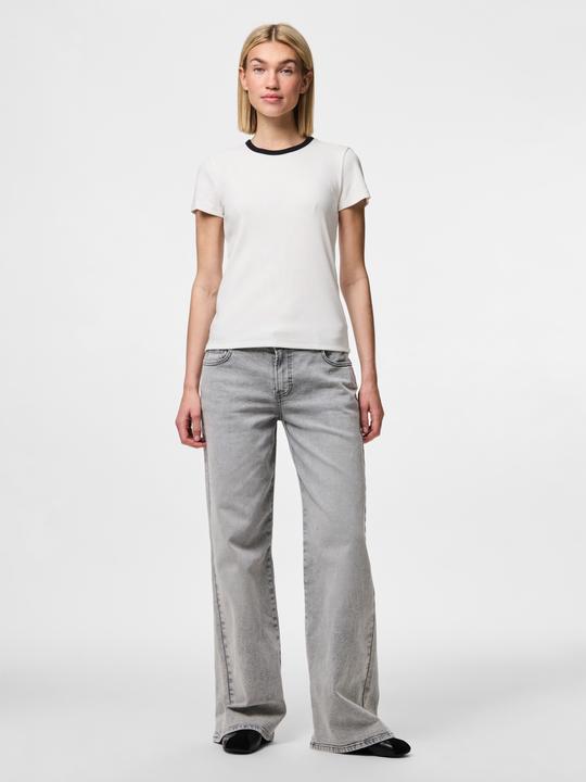 Actual product image Pieces Pcmay Ss Tee Jrs Noos Bc (L)