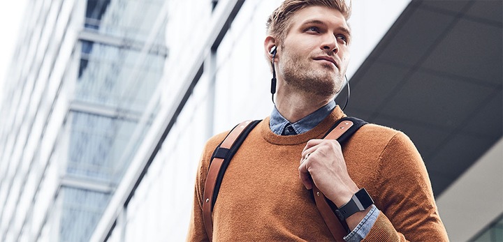Produktbild Fitbit Ionic (29.23 mm)