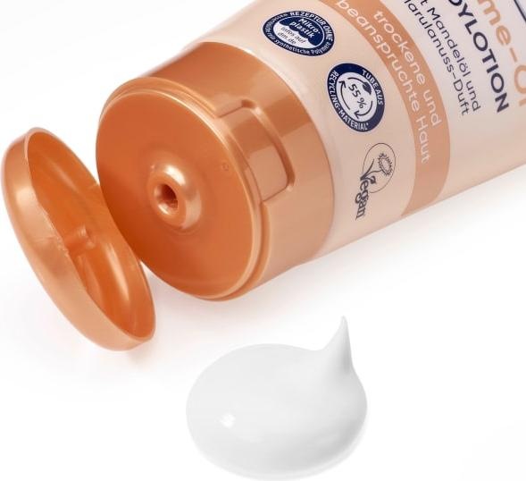 Immagine prodotto dm Balea Crema di olio Lozione per il corpo Olio di mandorle (Crema corpo, Olio corpo, 200 ml)