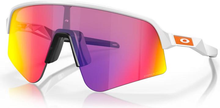 Matte white/prizm road